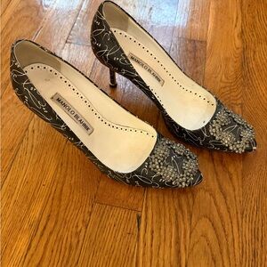 Manolo Blahnik 36.5 Limited Edition ‘A decade of love’ 70 mm Hangisi